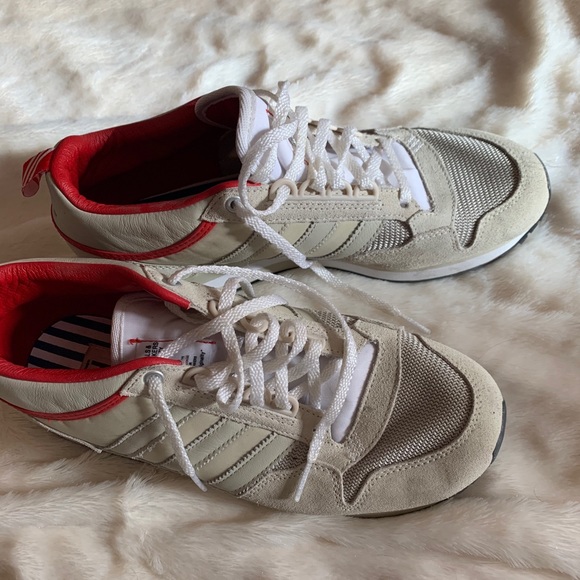 Adidas running shoes - Picture 4 of 5